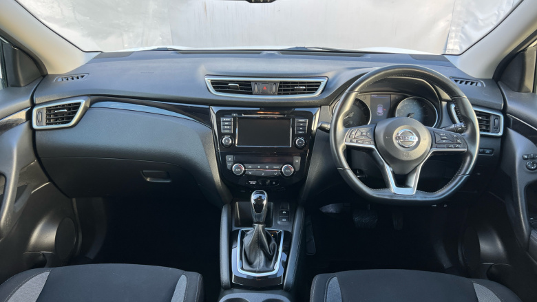 Nissan Qashqai 1.3 DiG-T 160 Acenta Premium 5dr DCT Petrol Hatchback